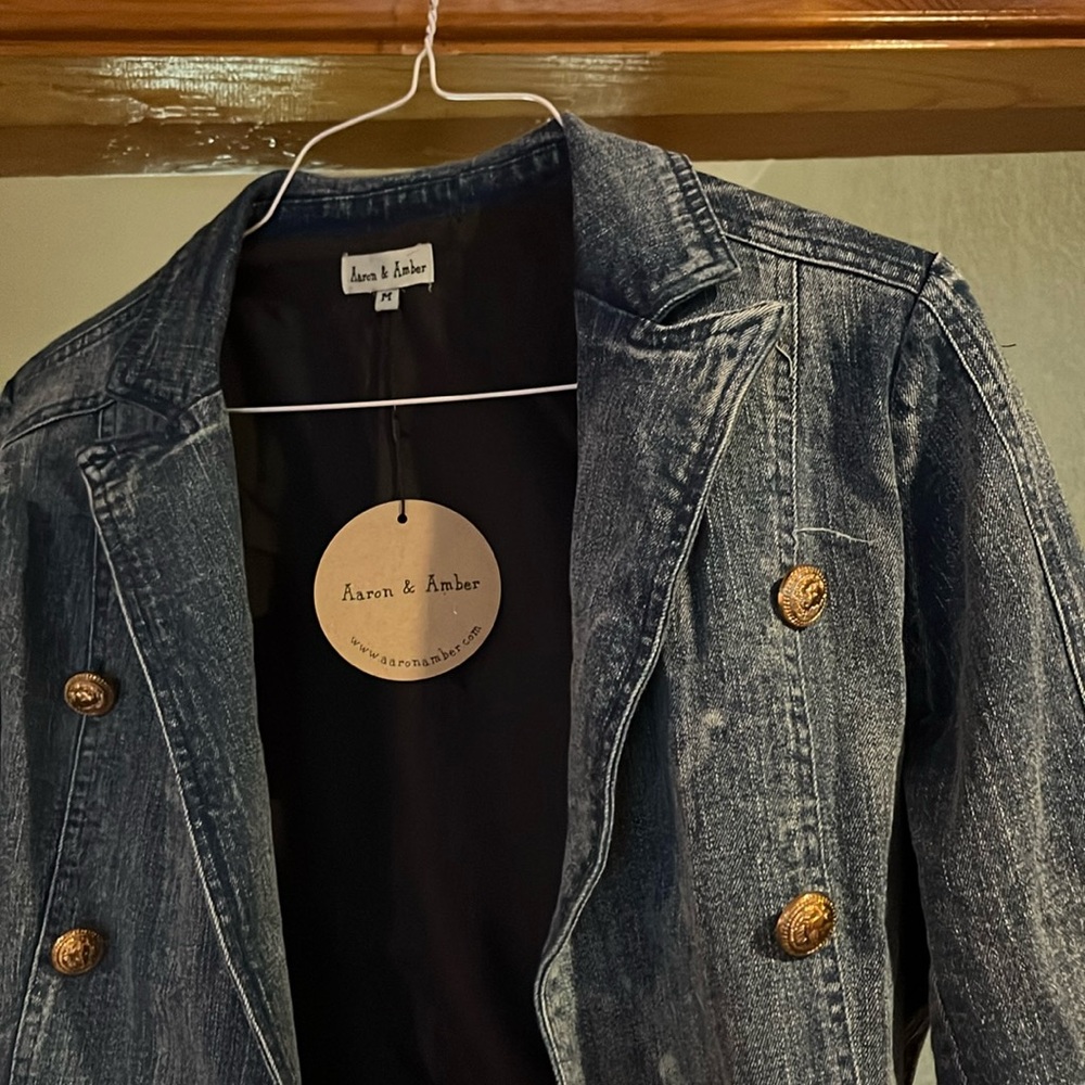 Aaron & Amber Women's Washed Denim Blazer in Blue